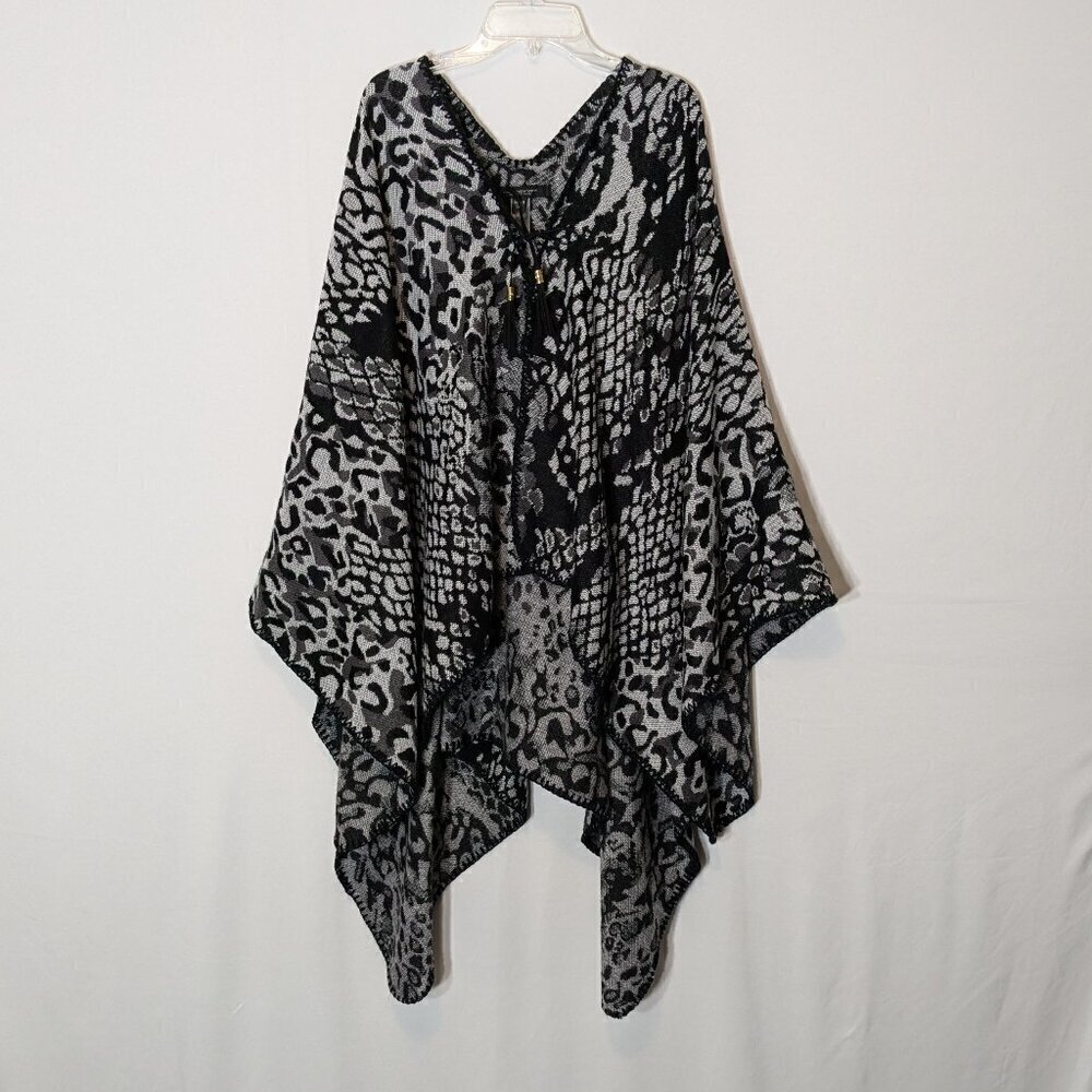 Andrew MARC NEW YORK Black Animal Print Long Sweater Shawl Cape; One Size